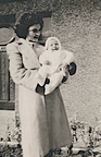 Doreen and very young Ian